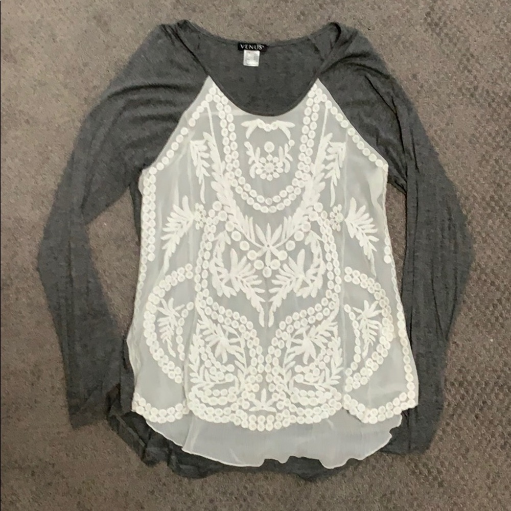 Venus gray and white lace long sleeve shirt